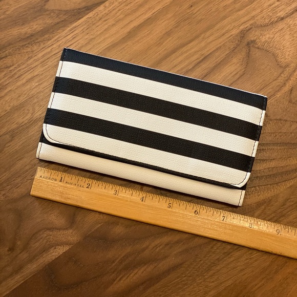 KUT from the kloth black and white wallet - Picture 4 of 5